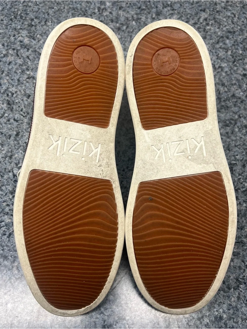 Kizik Sonoma Lite Taupe Leather Hands Free Shoes Sneakers | Men’s Size 10